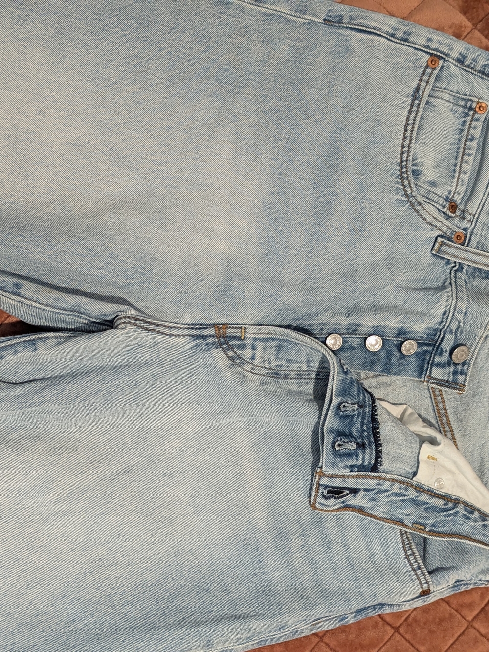 Light Blue Straight-Leg Levi's Jeans - Picture 2 of 5